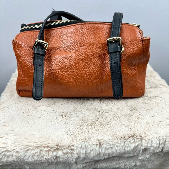 Valentina Italian Women's Cognac Brown Pebbled Leather Shoulder Handheld bag - Picture 2 of 9